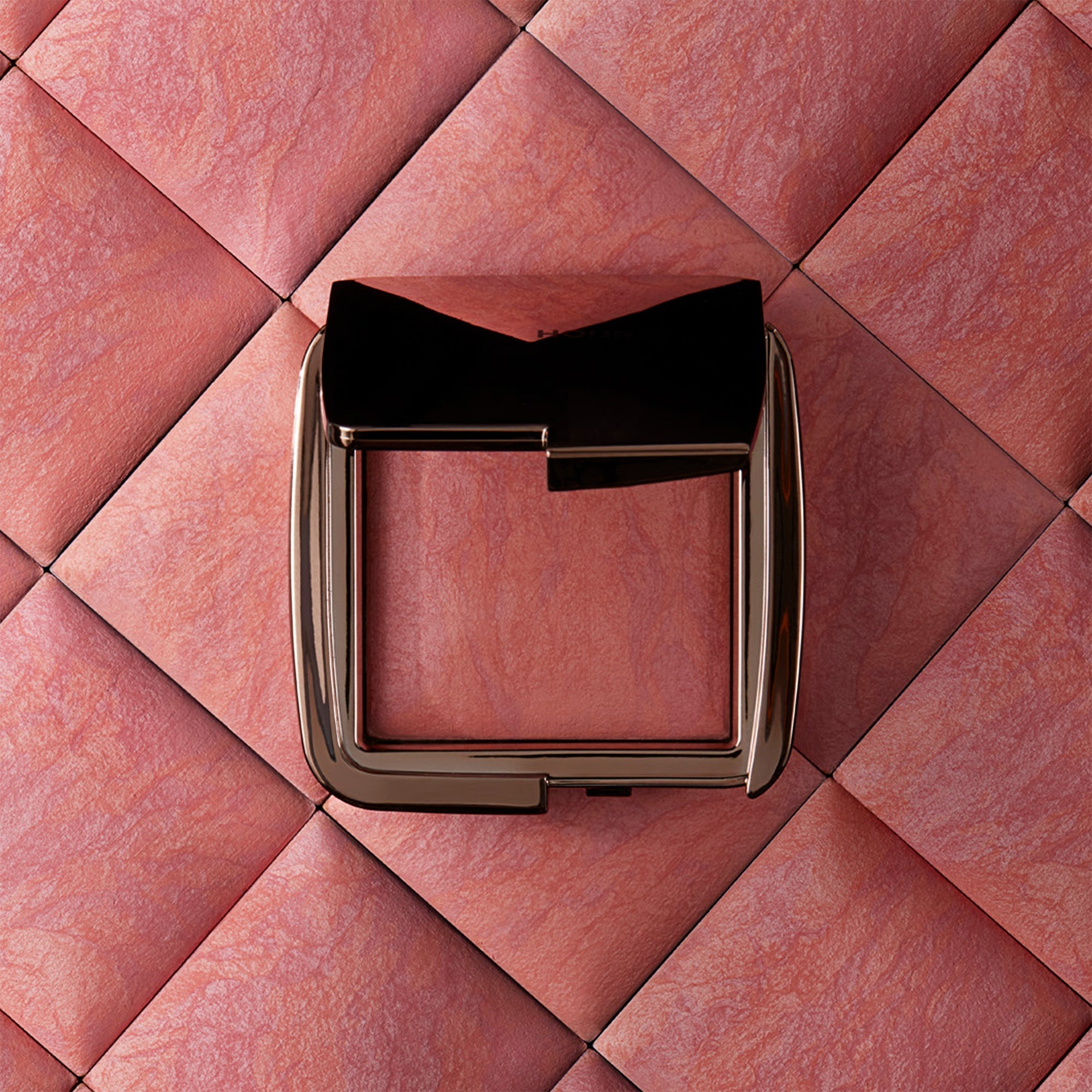 Ambient™ Lighting Blush – Hourglass Cosmetics CA